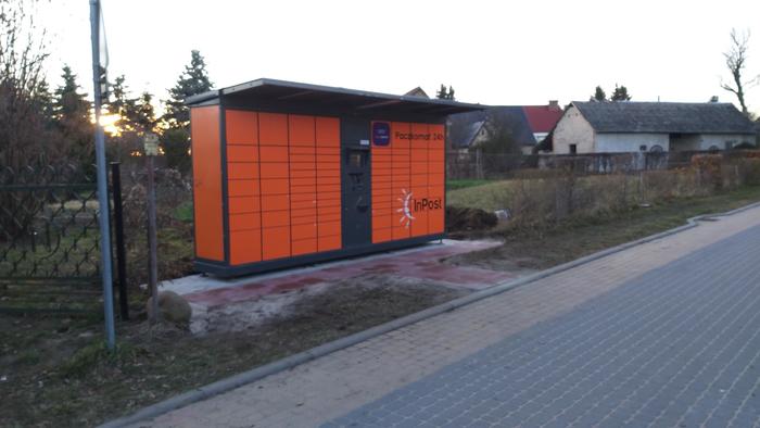 Paczkomat SYW01F Przy prywatnej posesji