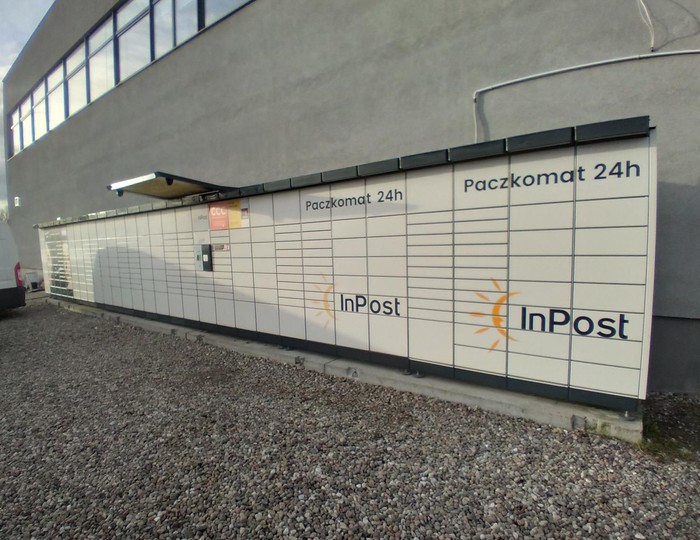 Parcel Locker SZC08N Obok Żabki