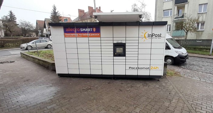 Поштомат SZC112M Przed sklepem społem