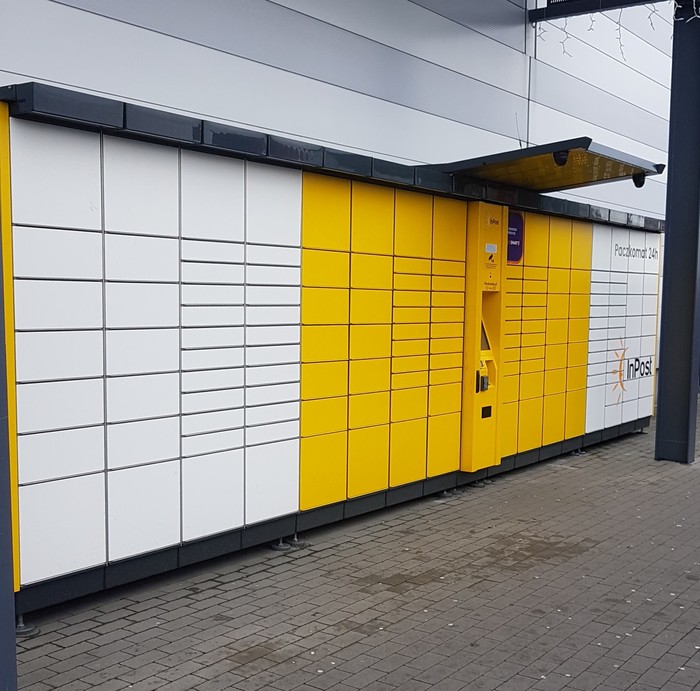 Paczkomat SZC11A Przy Outlet