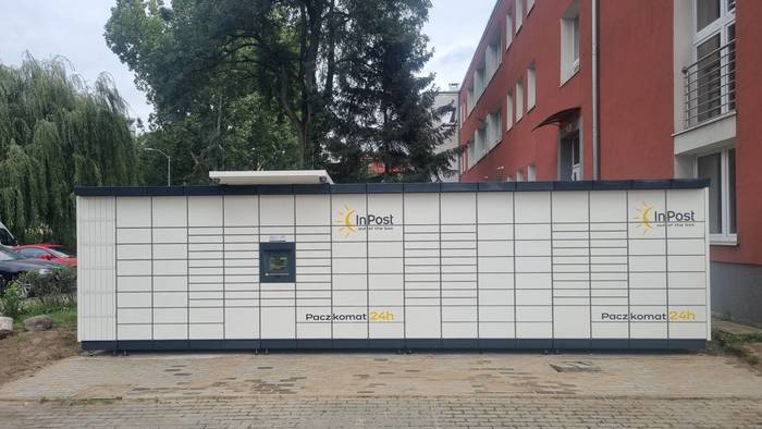 Paczkomat SZC129M Przy Wydziale Nauk o Żywności i Rybactwa ZUT w Szczecinie