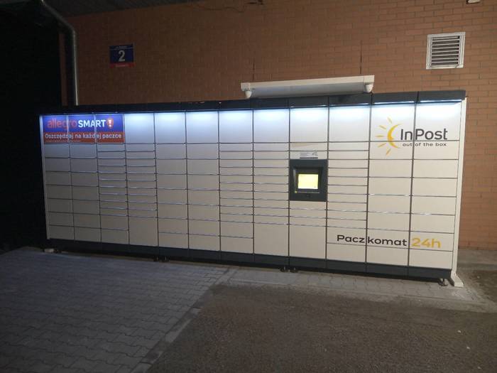 Paczkomat SZC139M Przy markecie Netto