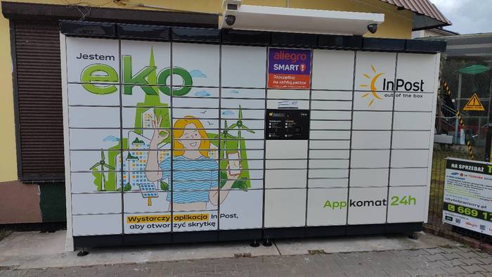 Parcel Locker SZC13APP Przy sklepie spożywczym