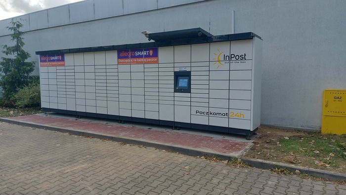 Paczkomat SZC143M Stacja Paliw Shell