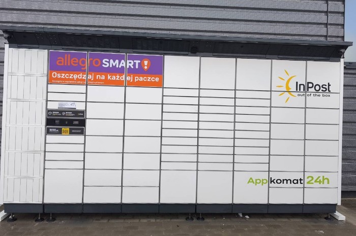 Parcel Locker SZC15BAPP przy markecie Aldi