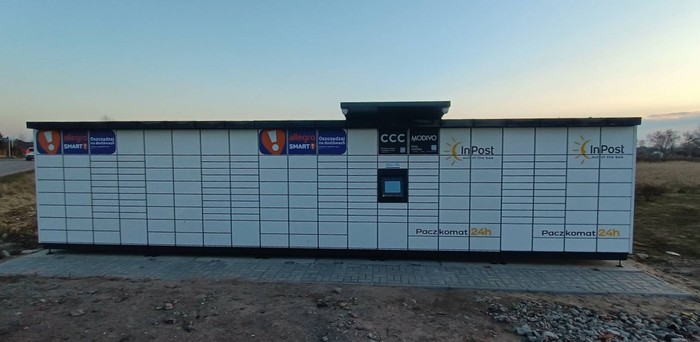 Paczkomat SZC164M Na prywatnej posesji