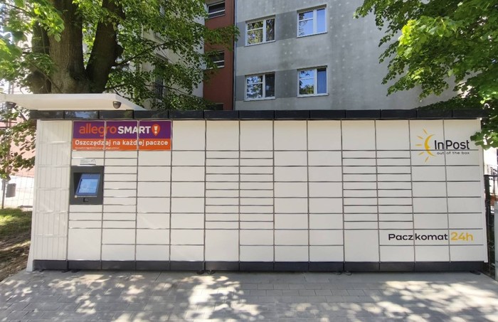 Paczkomat SZC166M Przy bloku