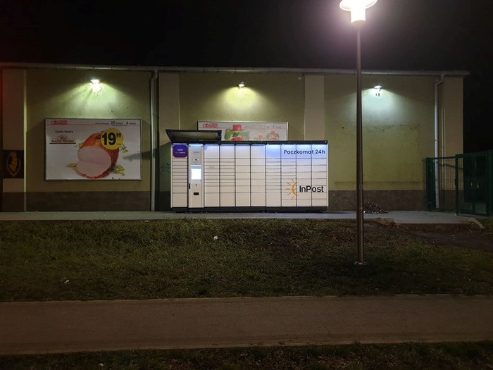 Parcel Locker SZC24A Przy sklepie Społem