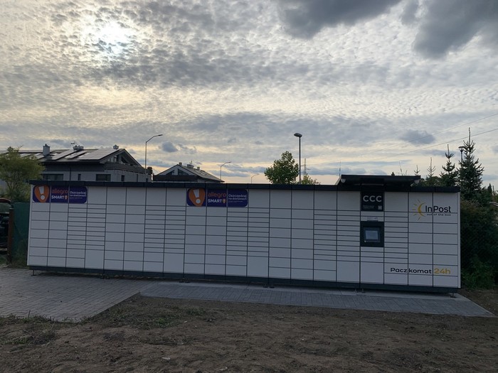 Paczkomat SZC55M Przy sklepie Domax