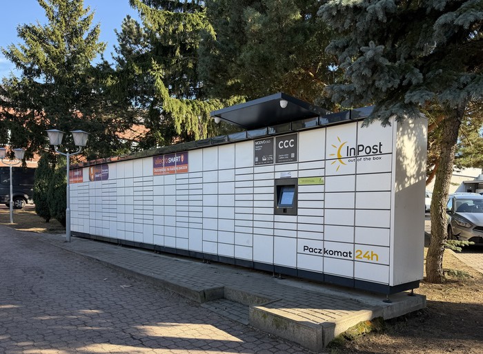 Parcel Locker SZC58M Na parkingu Centrum Handlowego Magnet