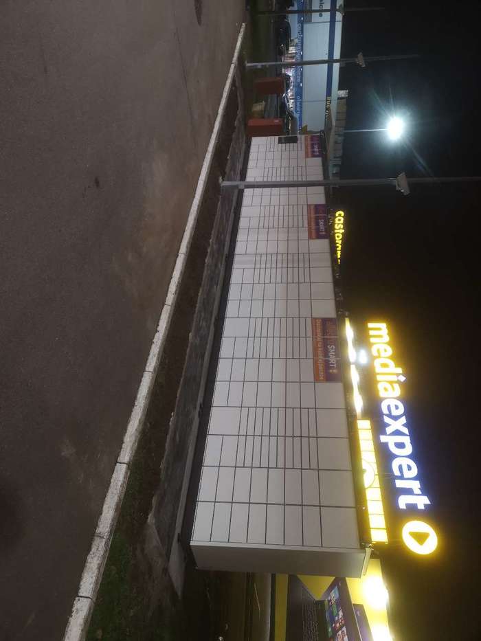 Paczkomat SZC96M Na stacji Circle K
