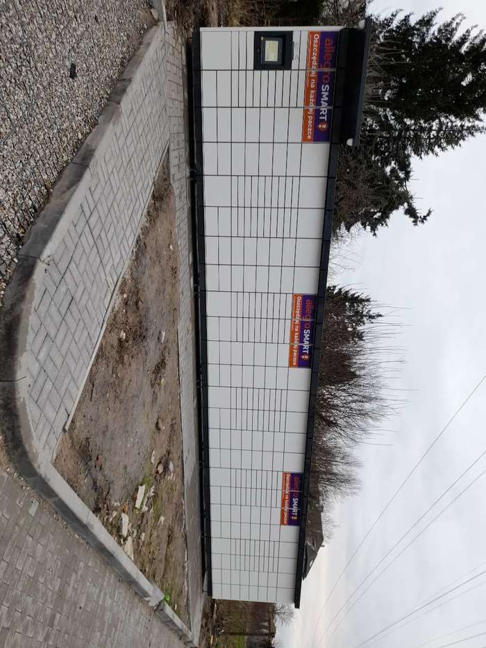Parcel Locker SZC98M MyWay Fitness Sarnia 8 parking