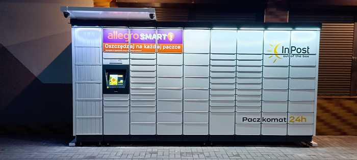 Paczkomat SZEW01M Przy sklepie spożywczym