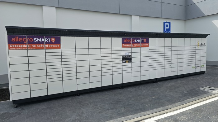 Paczkomat SZU01BAPP Przy sklepie LIDL