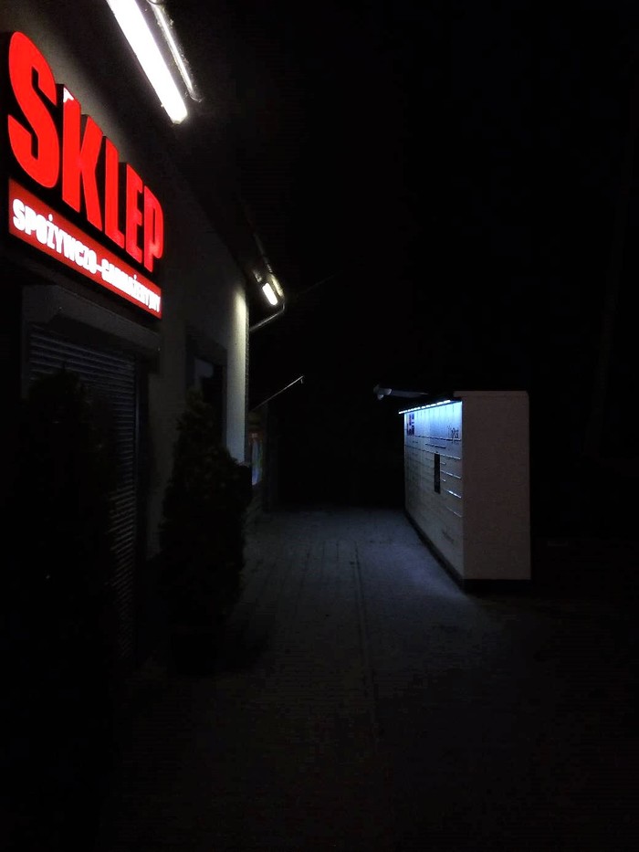 Paczkomat SZV01M Przy sklepie