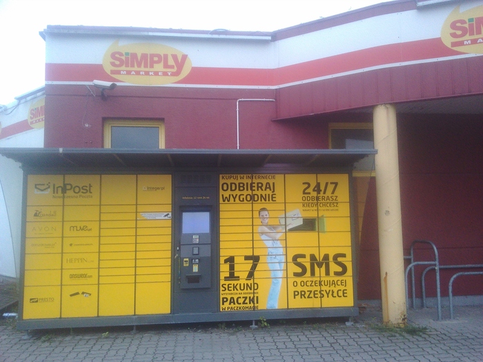 Paczkomat TAR02G Przy sklepie Simply
