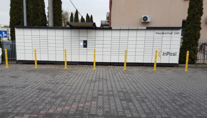 Paczkomat TAR04N Przy stacji Mądel