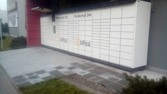 Paczkomat TAR05N Przy Delikatesach Centrum