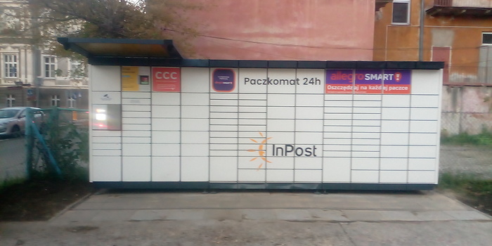 Paczkomat TAR12N Przy fontannie urzędu miasta