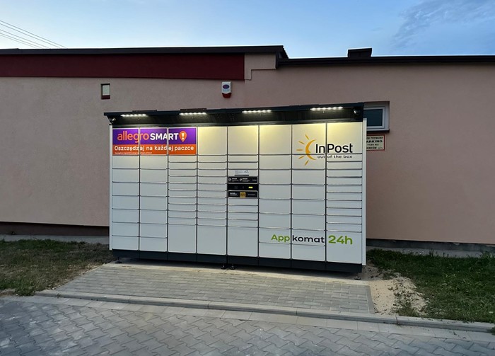Paczkomat TATT01BAPP Przy sklepie spożywczym