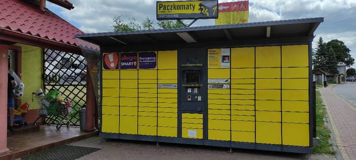Parcel Locker TBS02E Przy sklepie