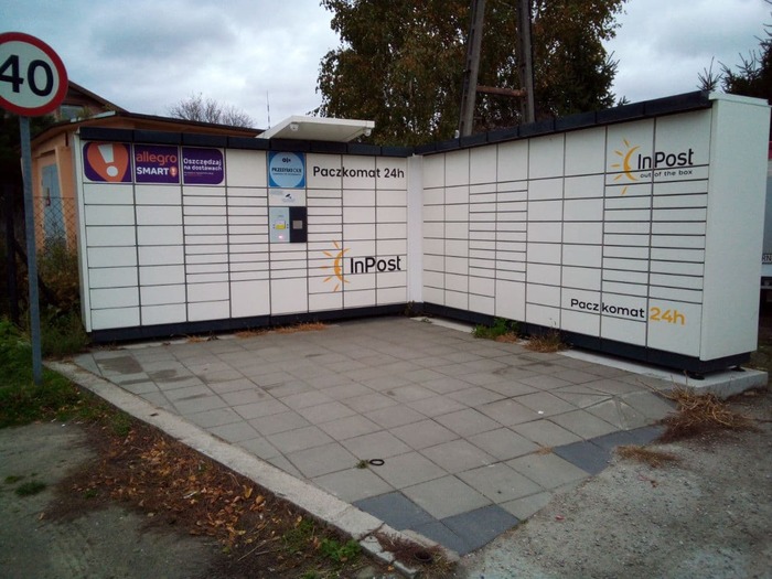 Paczkomat TCZ06N Przy sklepie spożywczym