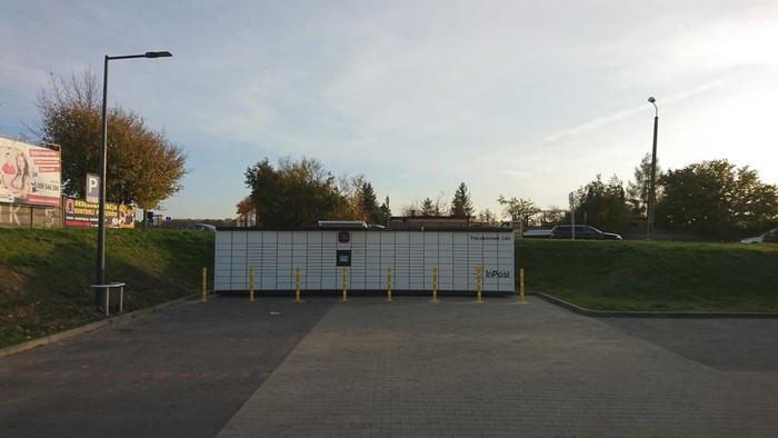 Paczkomat TGO04M Przy sklepie Lidl