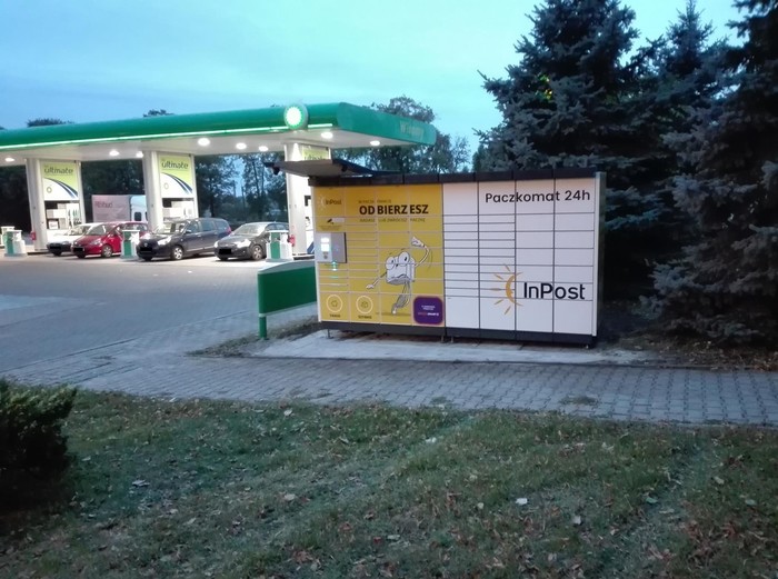 Paczkomat TMS02N Stacja paliw BP