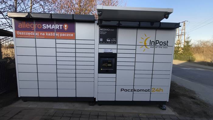 Paczkomat TNK01M Przy sklepie spożywczym