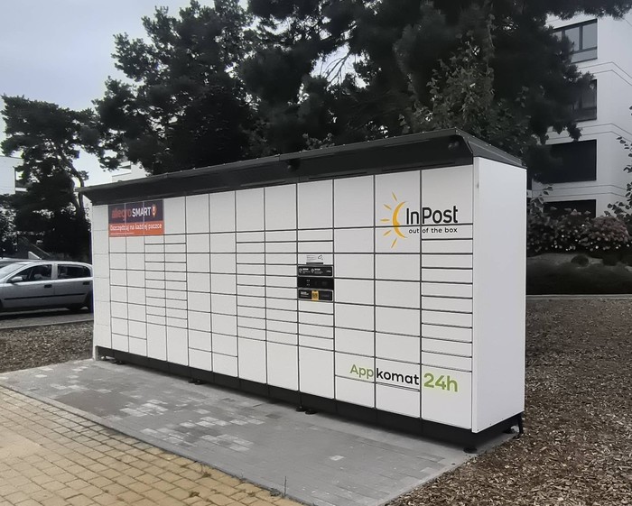 Paczkomat TOR10BAPP Przy parkingu osiedlowym