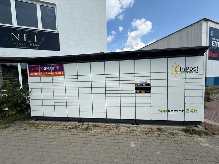 Paczkomat TOR12BAPP Przy salonie kosmetycznym