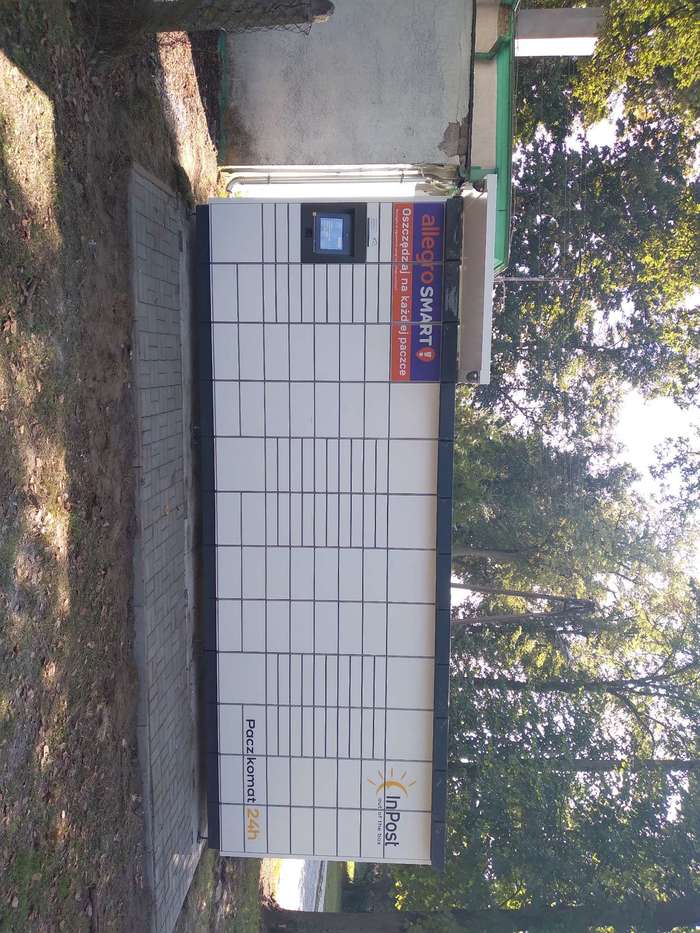 Paczkomat TPR01M przy ulicy