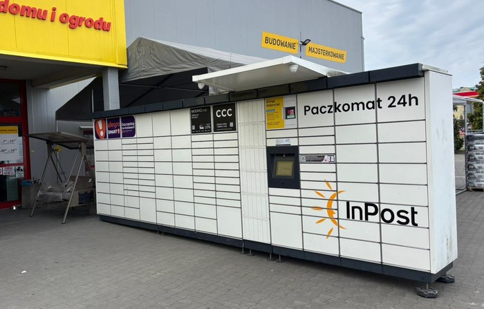 Paczkomat TRA01M Przy sklepie Brico Marche
