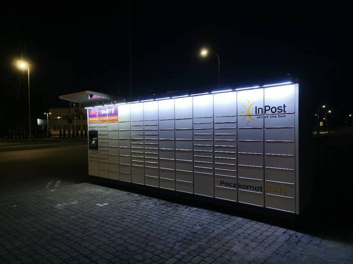 Paczkomat TRA17M Przy Restauracji ANSER