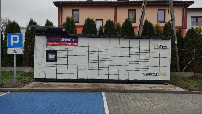 Paczkomat TRE02M Przy drogerii Rossmann