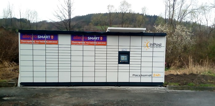 Paczkomat TRM02M Obok OSP