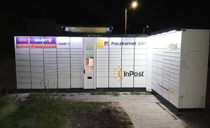 Parcel Locker TSC01A Na tyłach budynku Bistro od strony ul. Jaworowej