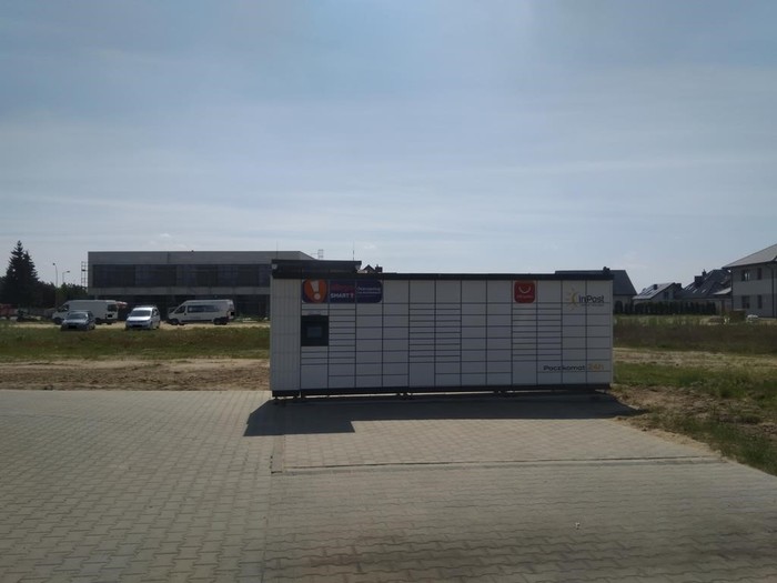 Parcel Locker TUC01M Na terenie myjni