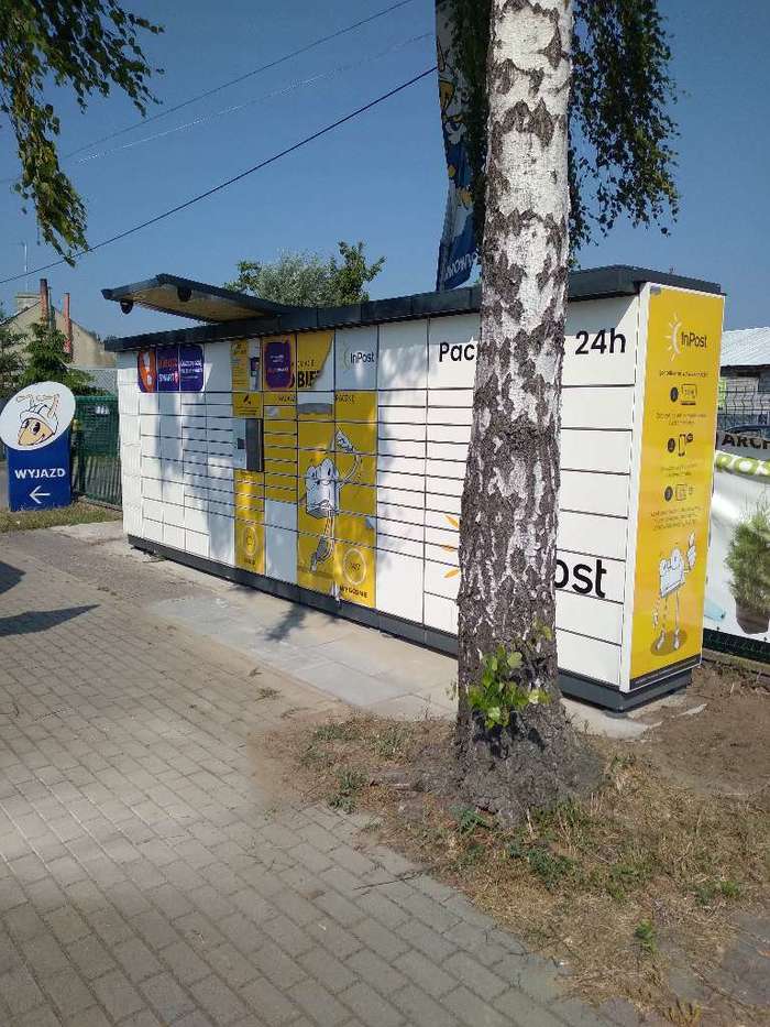 Paczkomat TUR01N Przy markecie Mrówka
