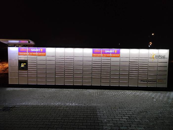 Поштомат TYC26M Parking przy firmie SPACE
