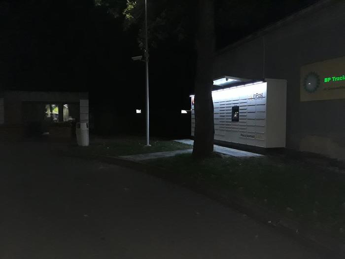 Paczkomat TZC03M Przy stacji paliwowej BP