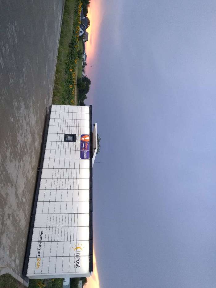 Paczkomat UMO01M Przy markecie Lidl