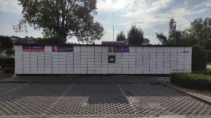 Paczkomat USK02M Przy parkingu Lidla