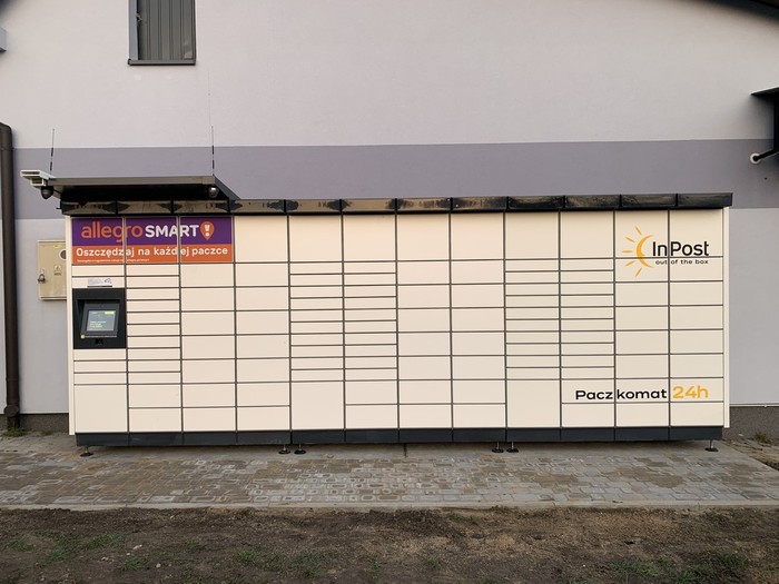 Paczkomat VEI01M Przy sklepie Spar