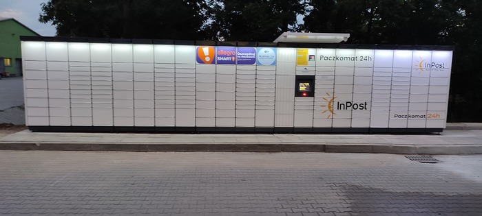 Paczkomat WAD03M Przy stacji Orlen