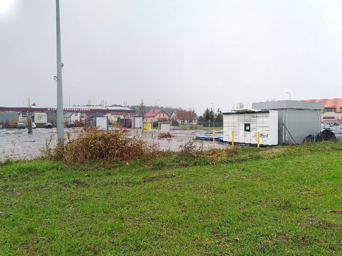 Paczkomat WAG01M Przy stacji benzynowej Hil Gaz