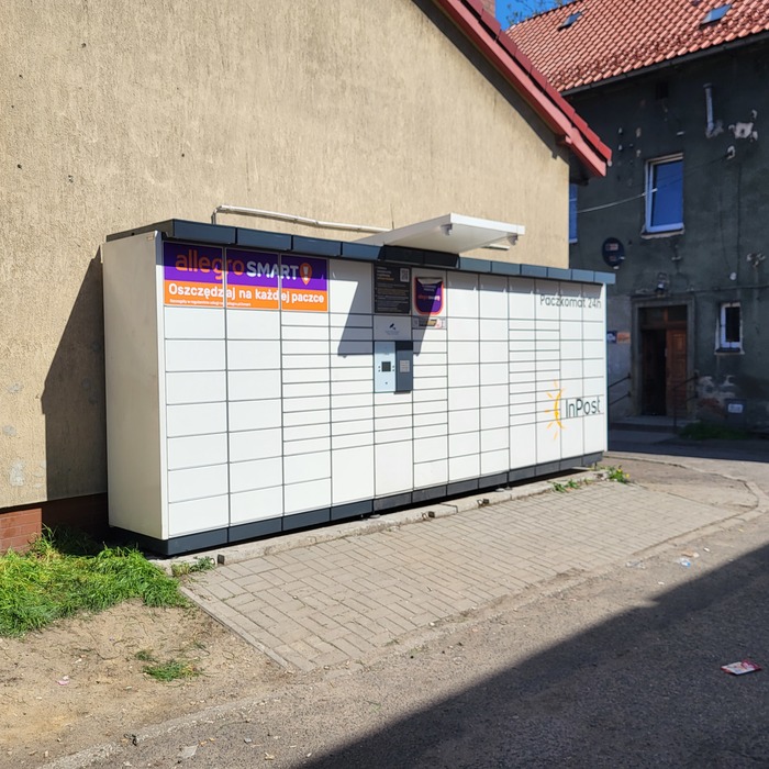Paczkomat WAL06N Przy sklepie Marx