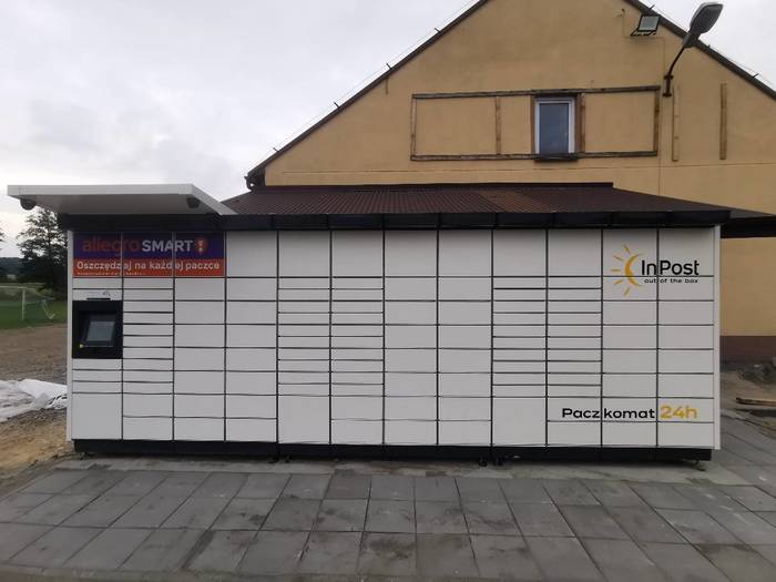 Paczkomat WAT01M Przy budynku KS GRYF Wiatowice