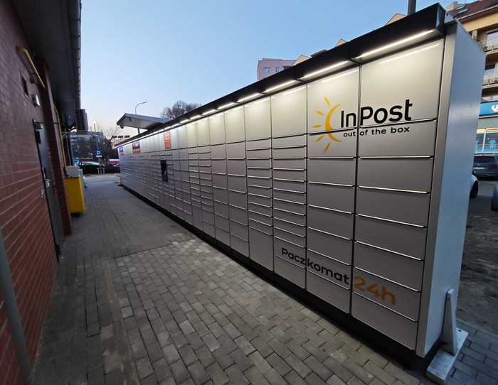 Parcel Locker WAW01M Przy sklepie Lidl