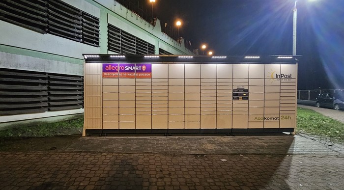 Paczkomat WAW02BAPP Przy parkingu piętrowym